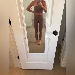 Wilo Set- ribbed off the shoulder bra top and leggings